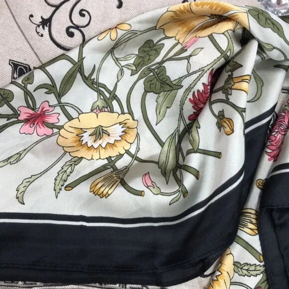 Berry Hair Scarf Scrunchie - Picture 3 of 5